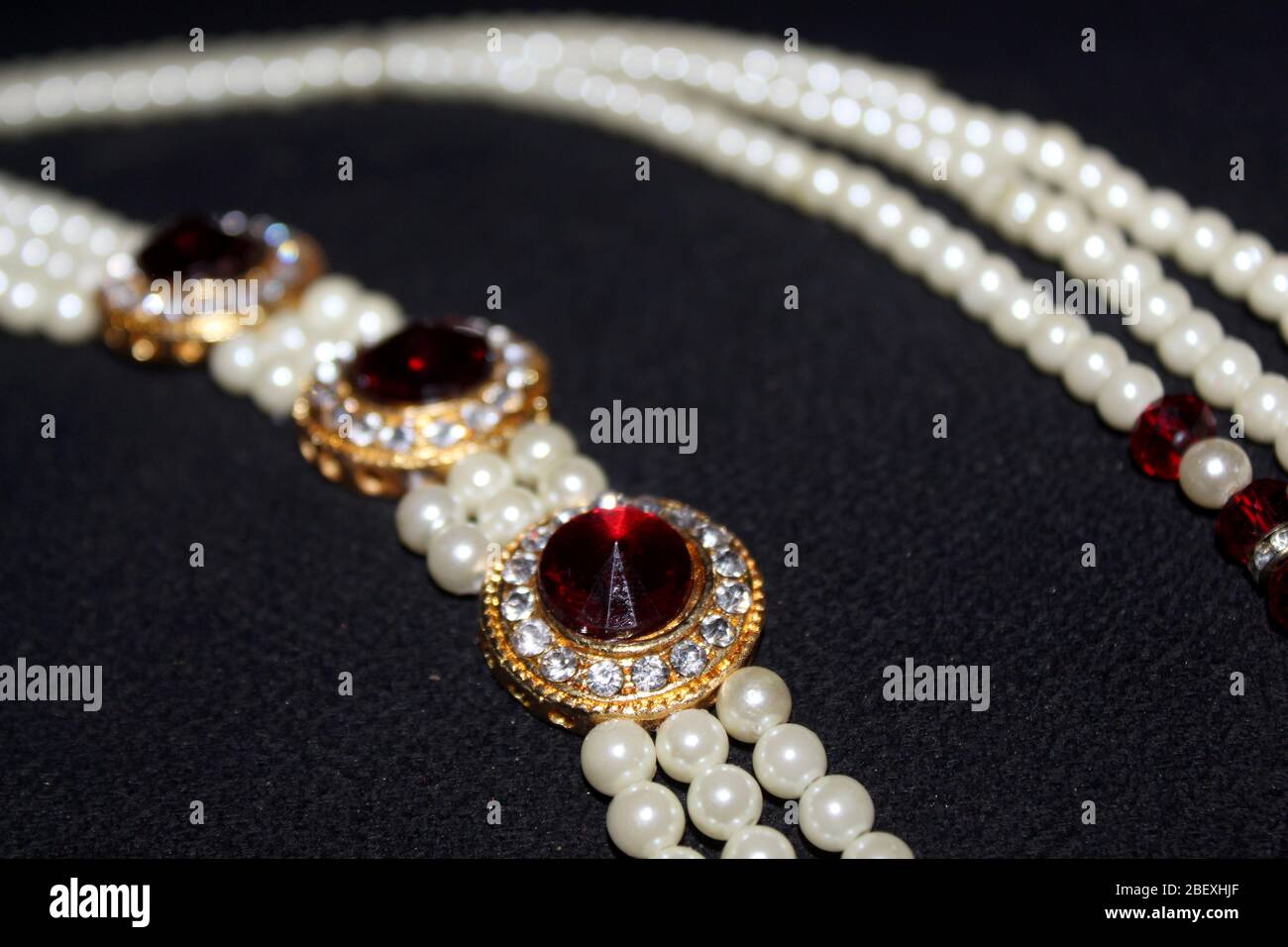 Pearl sheep pendant black beads long necklace UK Seller 