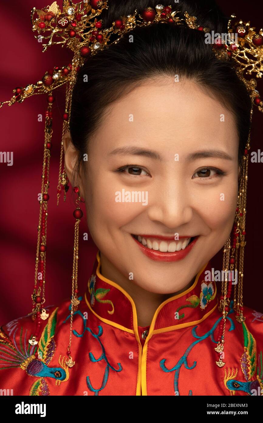 The beautiful Chinese bride makeup face features Stock Photo