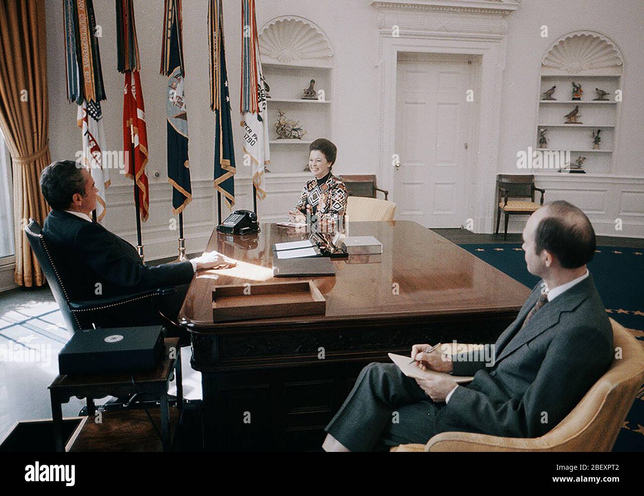 President Richard Nixon and U.S. Ambassador to Ghana Shirley Temple Black and Major General Brent Scowcroft Stock Photo