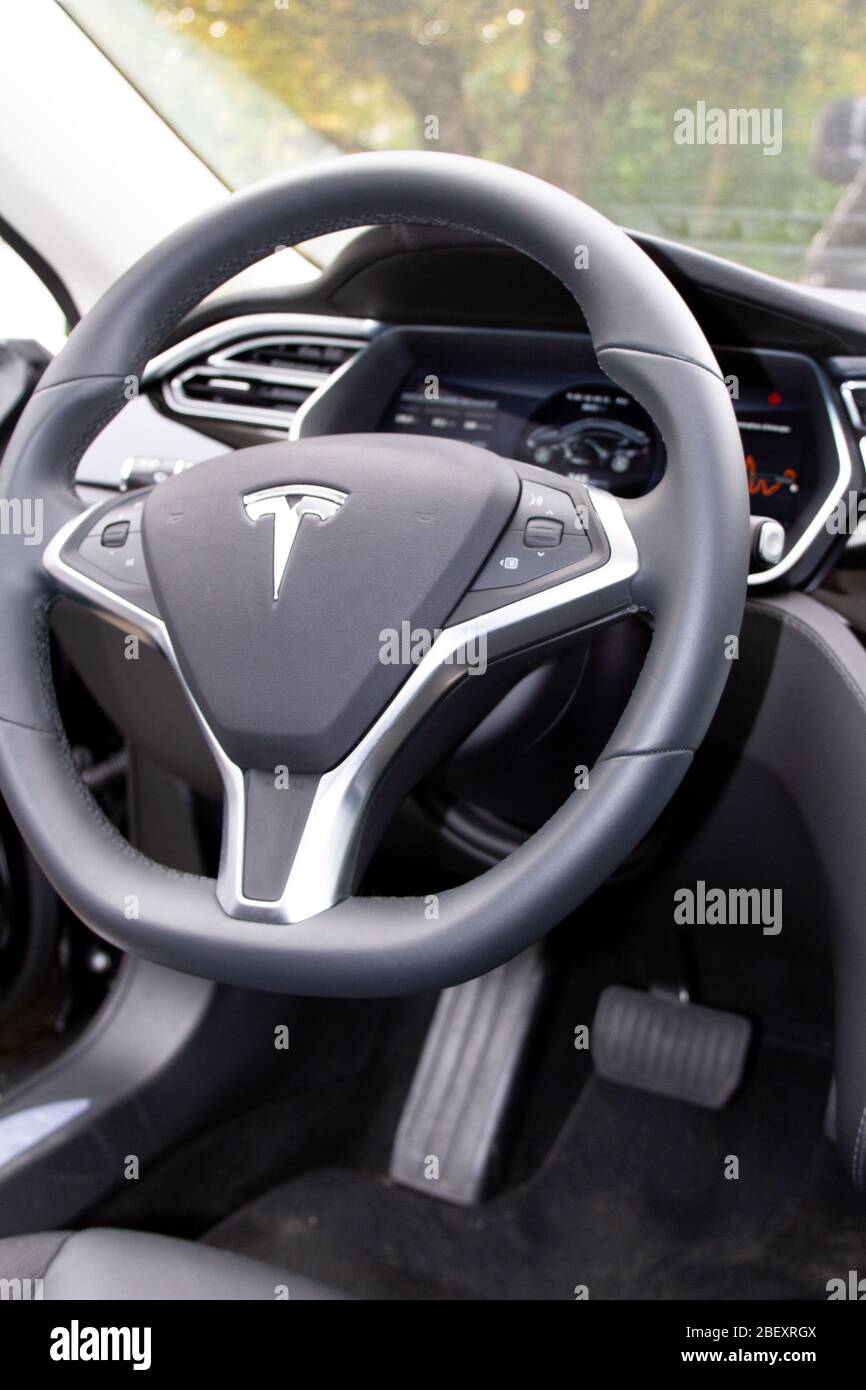 Bordeaux Aquitaine France 03 Tesla Model S Electric Car Interior Steering Wheel Stock Photo Alamy