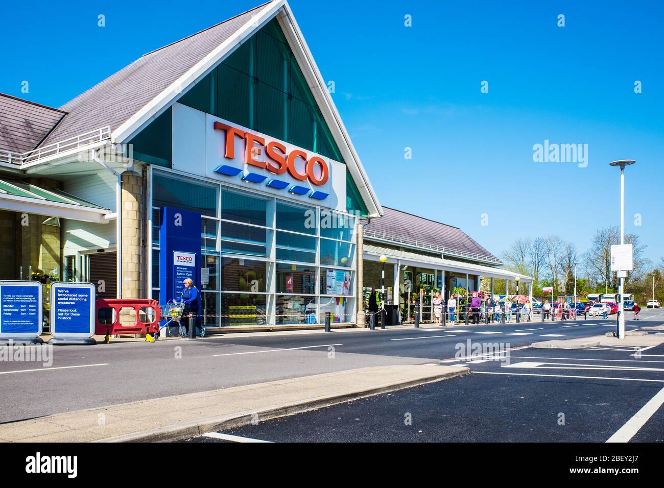 Tesco express supermarket sign logo hires stock photography and images