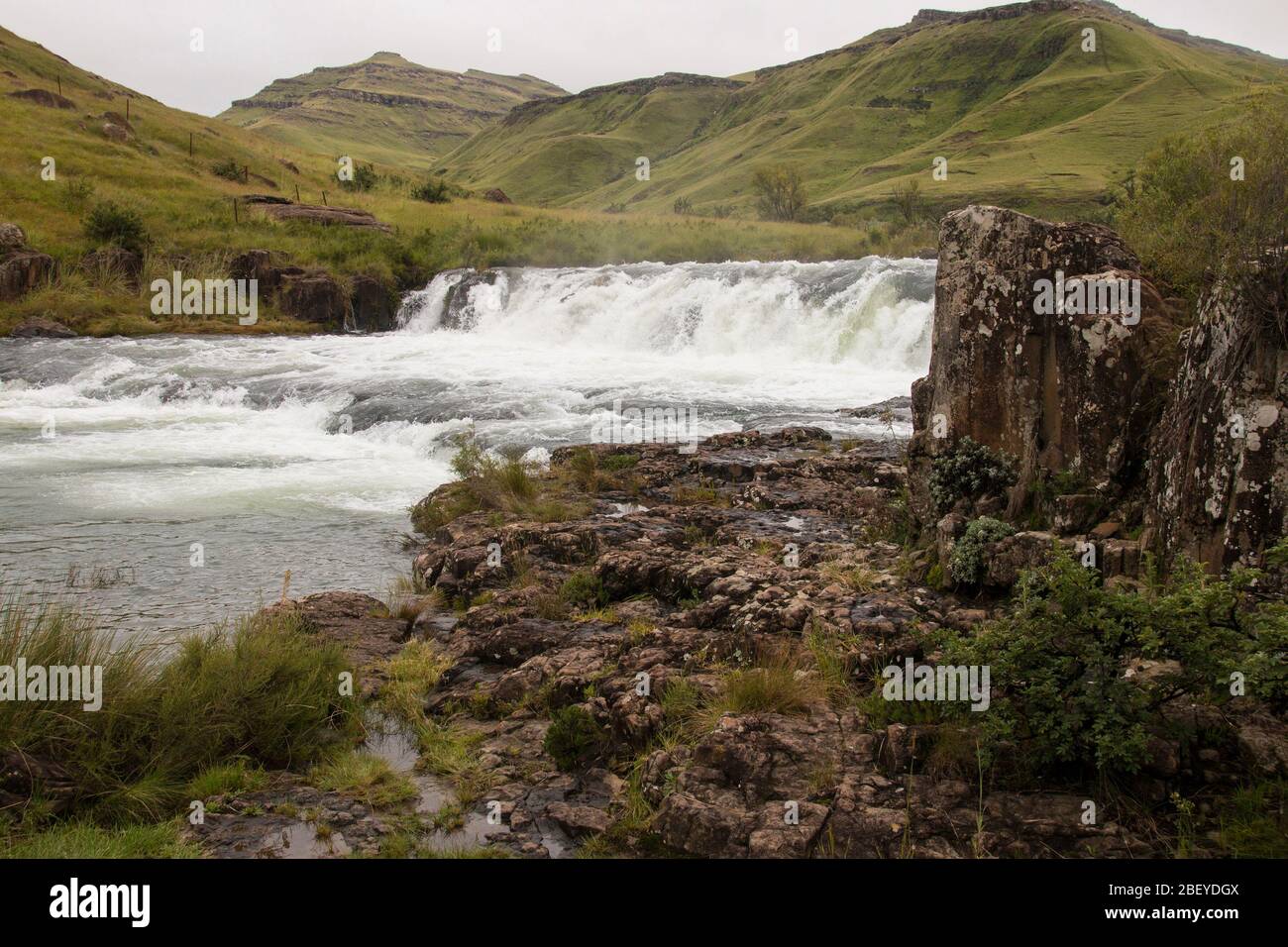 Fast flowing stream splashing hi-res stock photography and images - Alamy