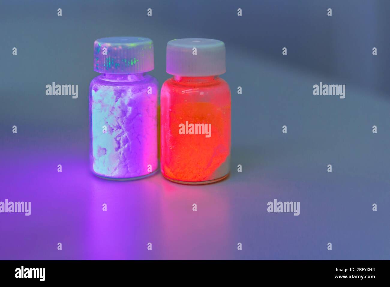 Photoluminescence chemical materials, called fluorescent. Powder glows