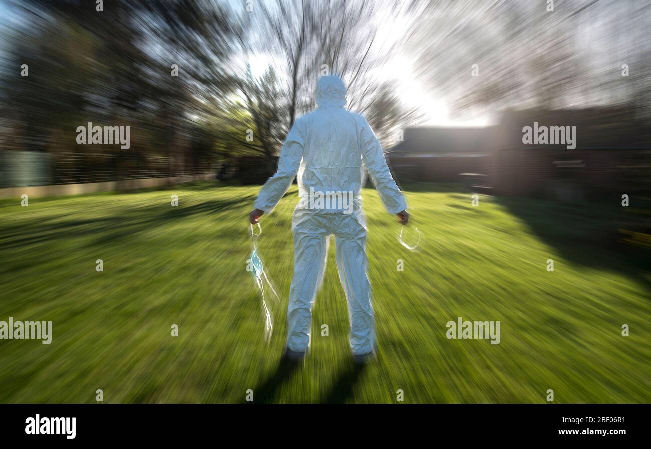 Man white overalls mask hi-res stock photography and images - Alamy