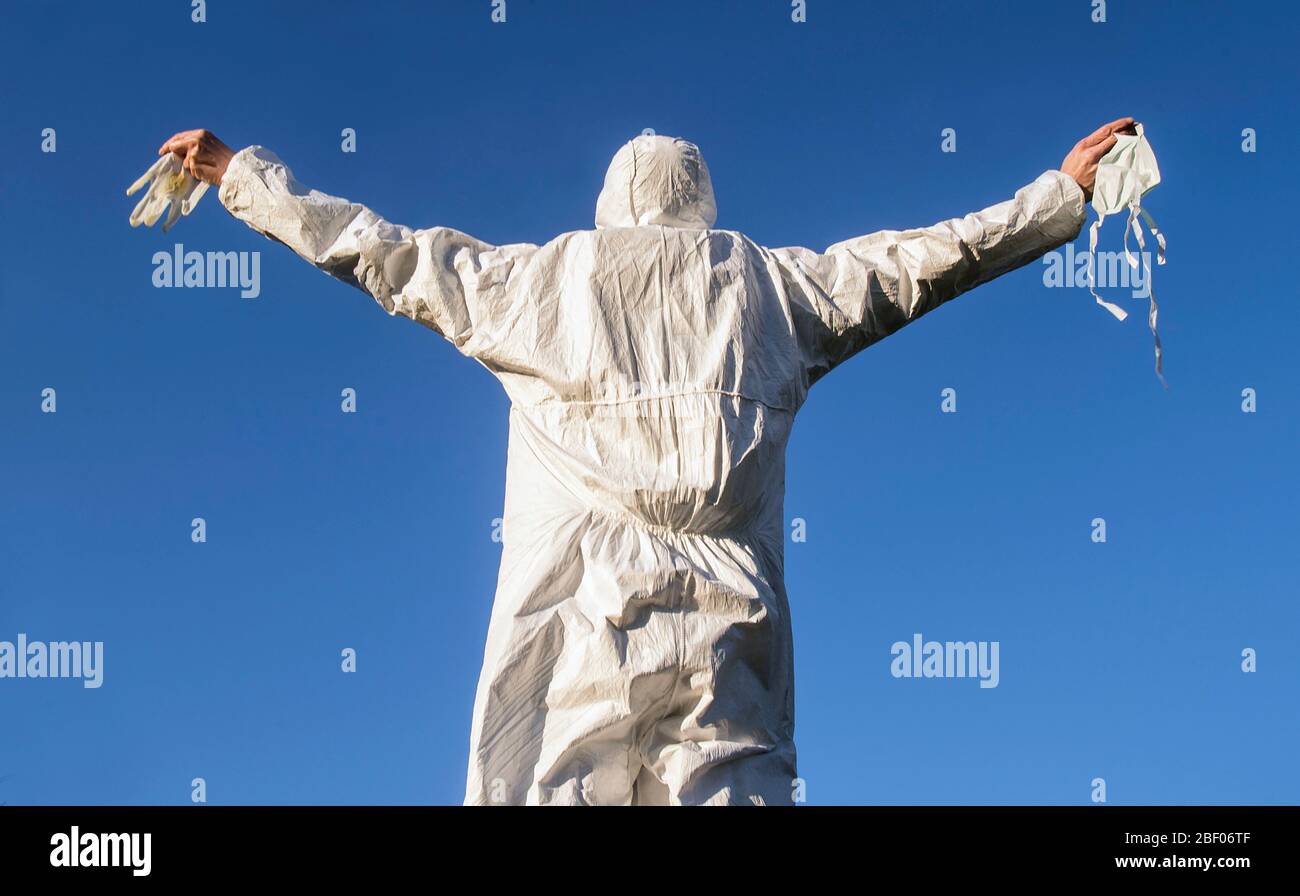 Man white overalls mask hi-res stock photography and images - Alamy