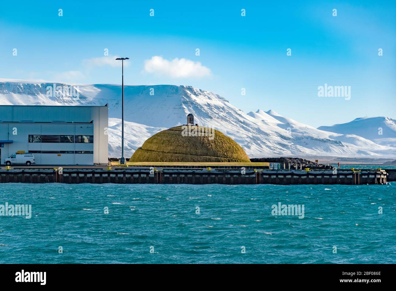Yellow House In Reykjavik In High Resolution Stock Photography And Images Alamy
