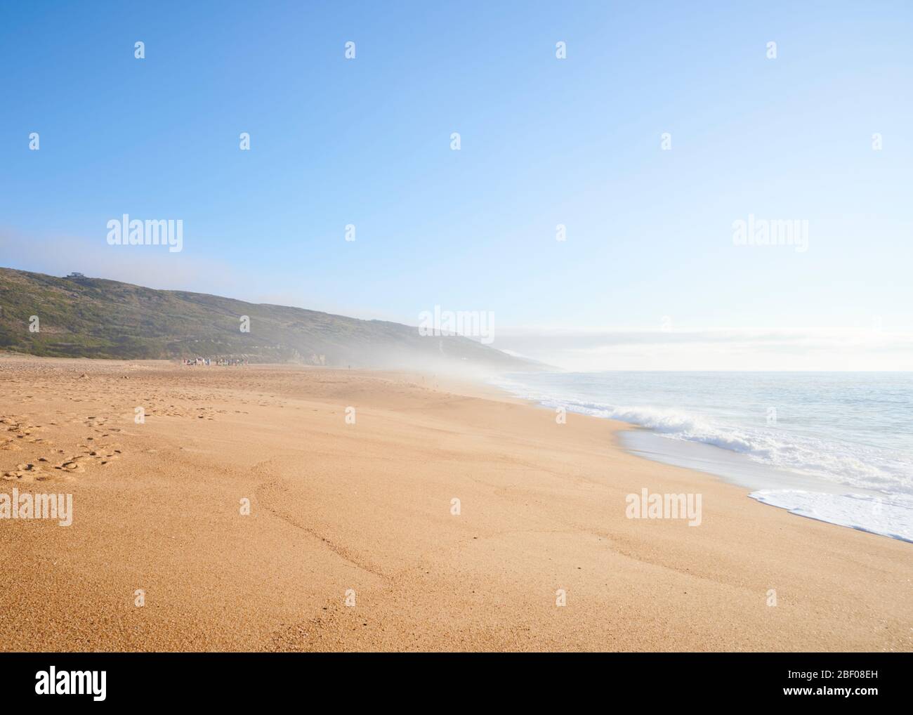 End the afternoon at praia do salgado in Famalicão da Nazaré Stock