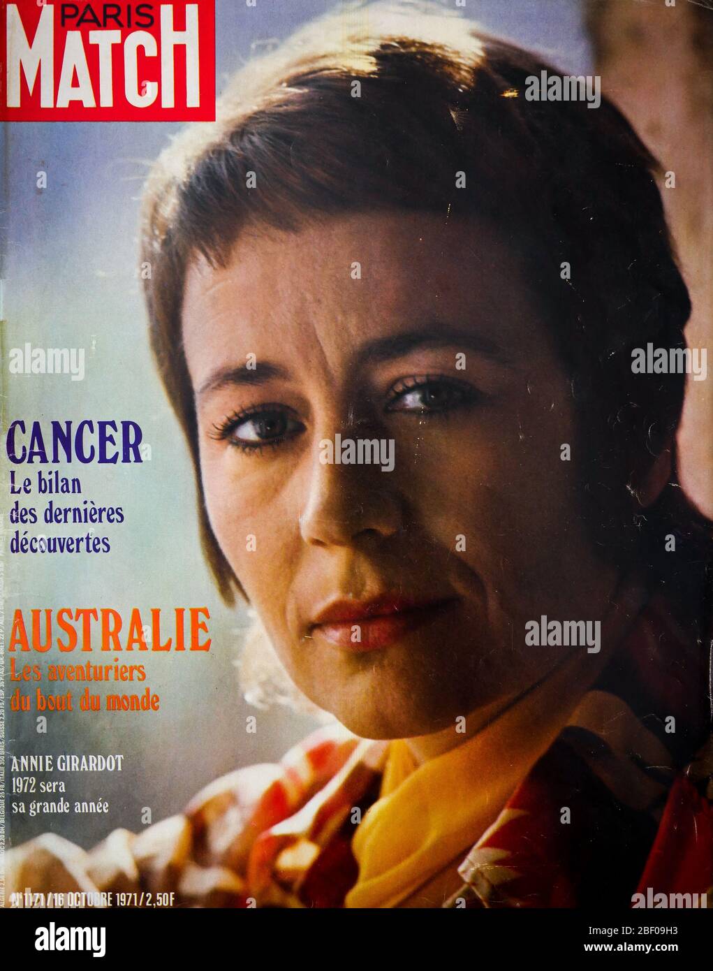 Frontpage Of French News And People Magazine Paris Match N 1171 French Actress Annie Girardot 