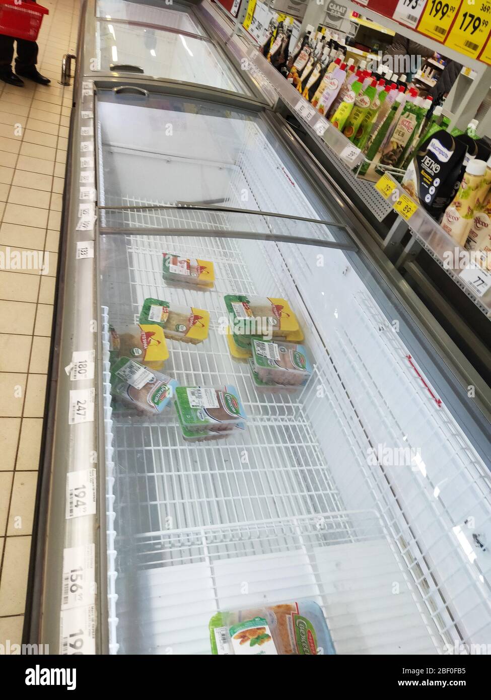 Moscow. The Russians emptied store shelves due to the coronavirus Stock