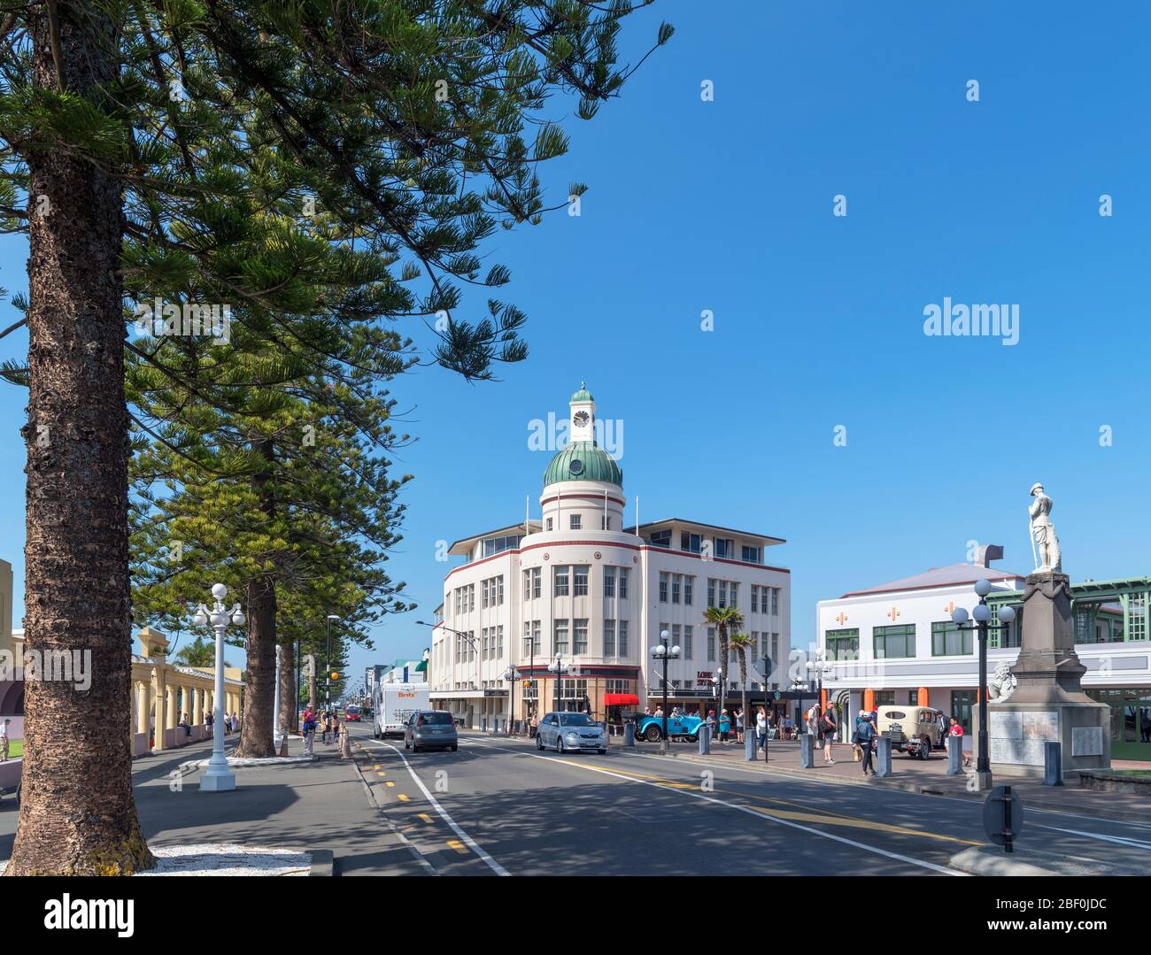 Marine Parade looking towards The Dome of the T& G Building in the art deco district of downtown Napier, New Zealand Stock Photo