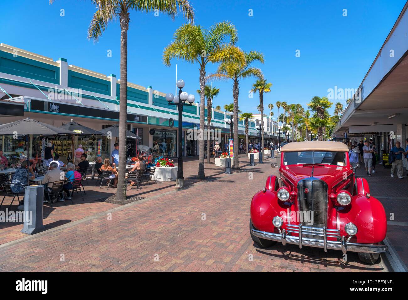 Cafes and shops on Emerson Street in the art deco district of downtown Napier, New Zealand Stock Photo