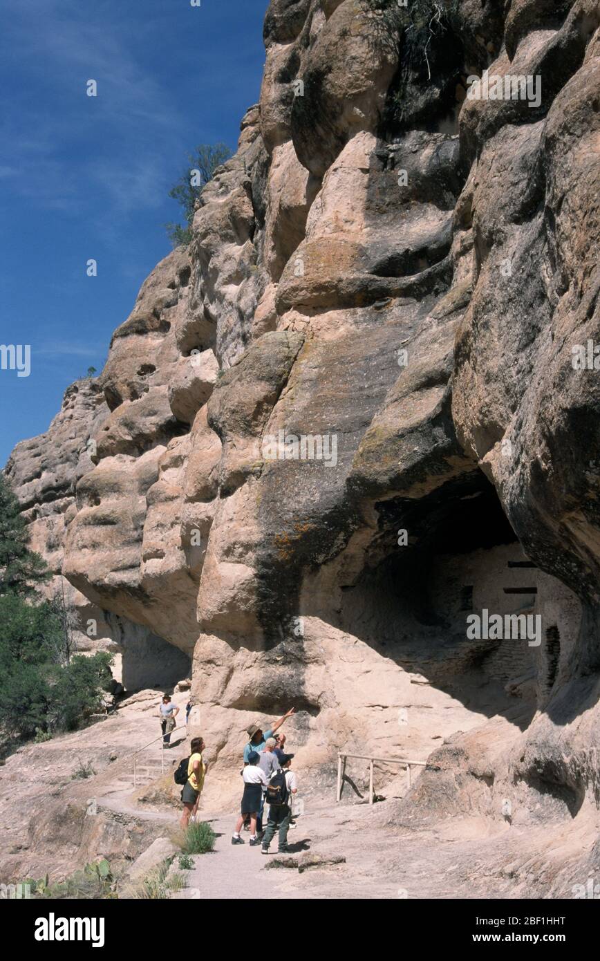 Tour group, Gila Cliff Dwellings National Monument, New Mexico Stock Photo