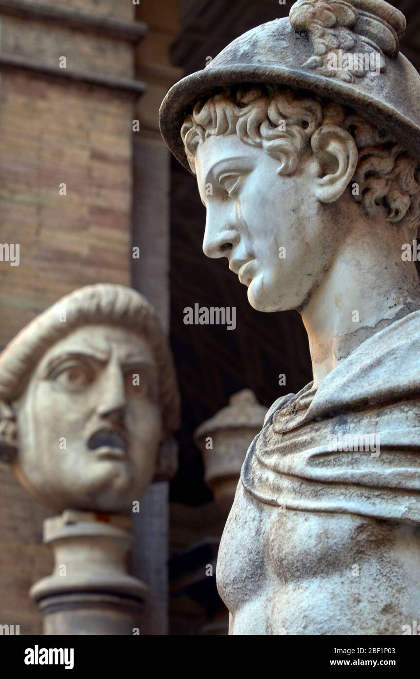 Sculptures at Vaticano Museum Stock Photo Alamy