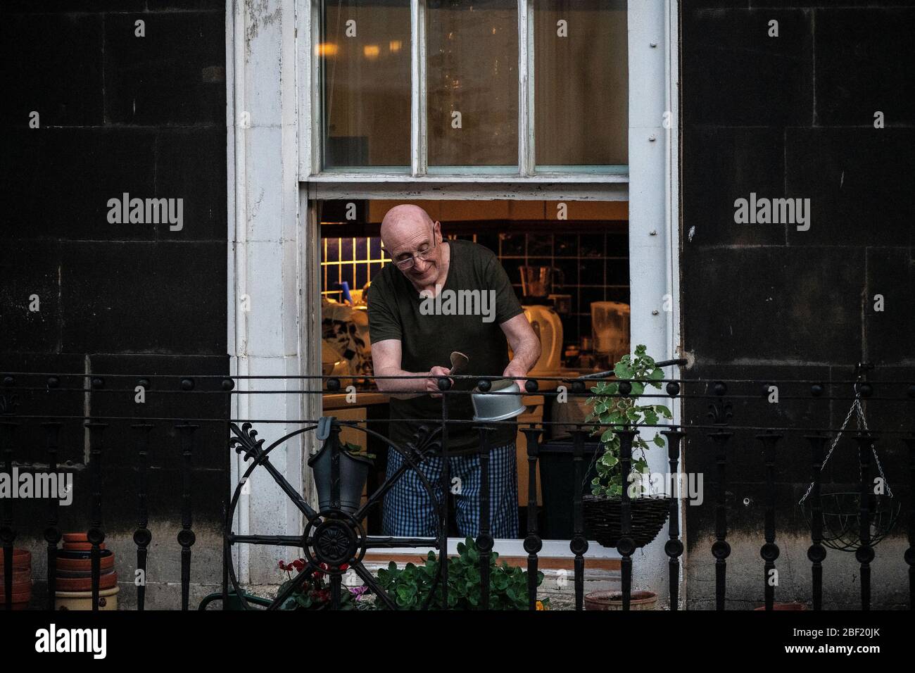 Thank you nhs clap pots hires stock photography and images Alamy