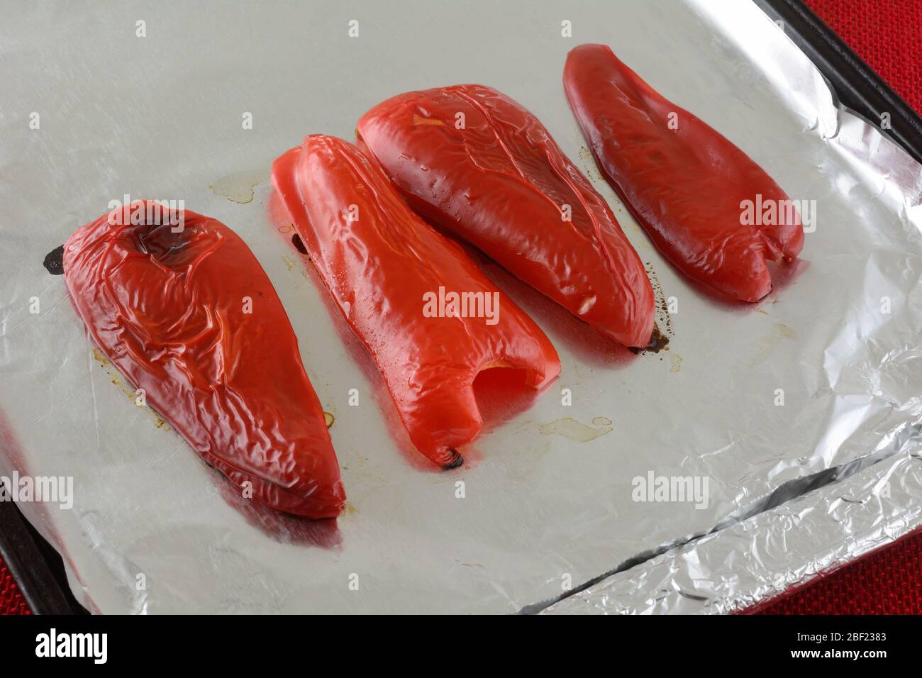 Aluminum foil pan hires stock photography and images Alamy