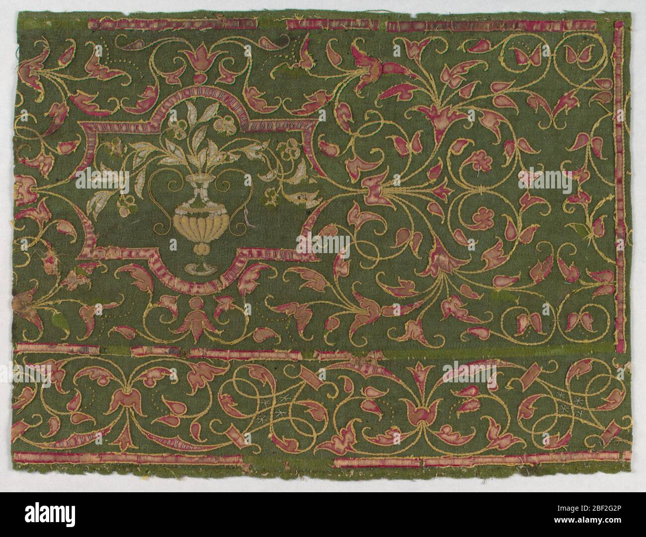Arabesque foliage hi-res stock photography and images - Alamy