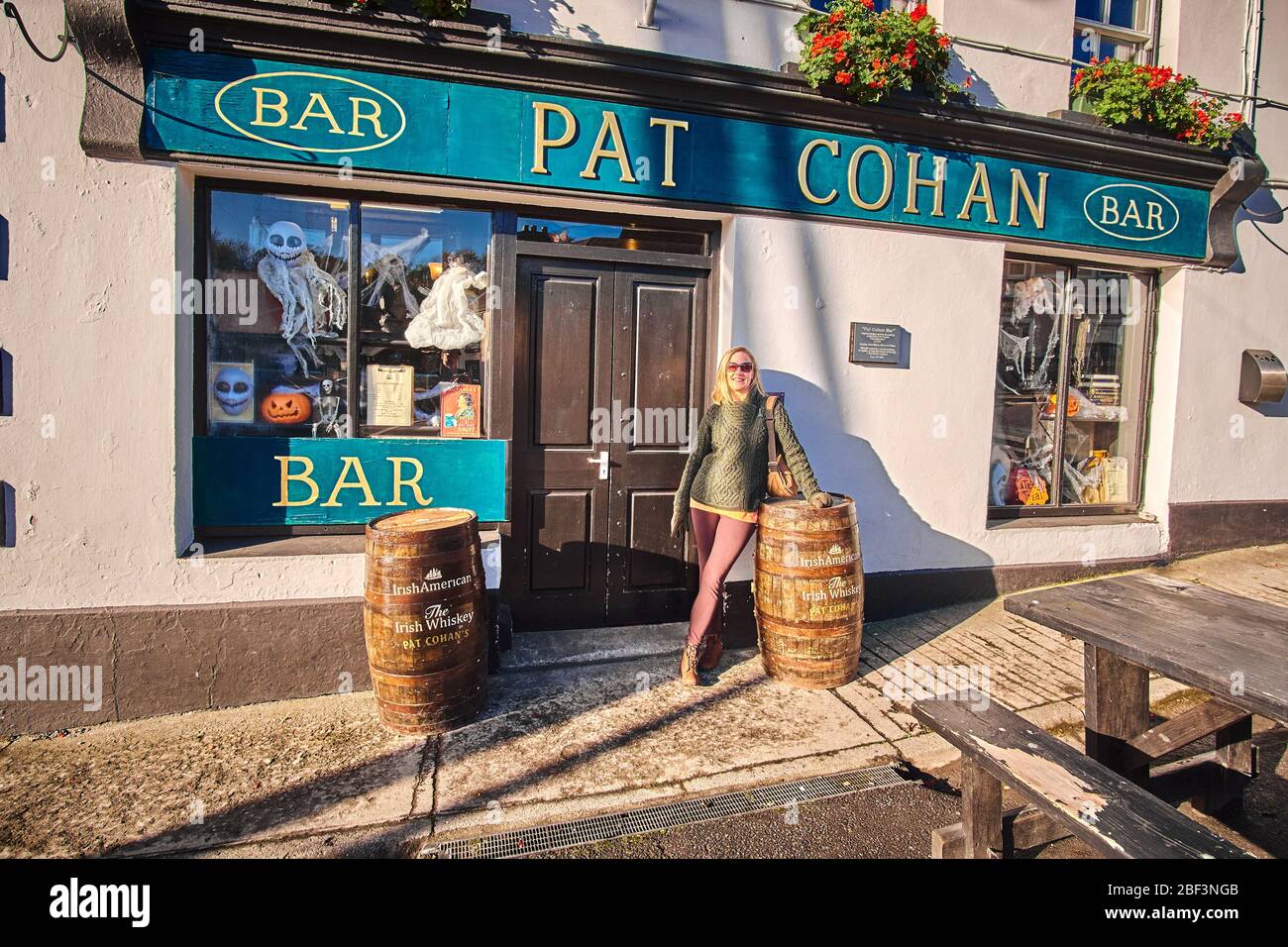 Pat Cohan's bar as featured in the Quiet Man film starring John Wayne Stock Photo