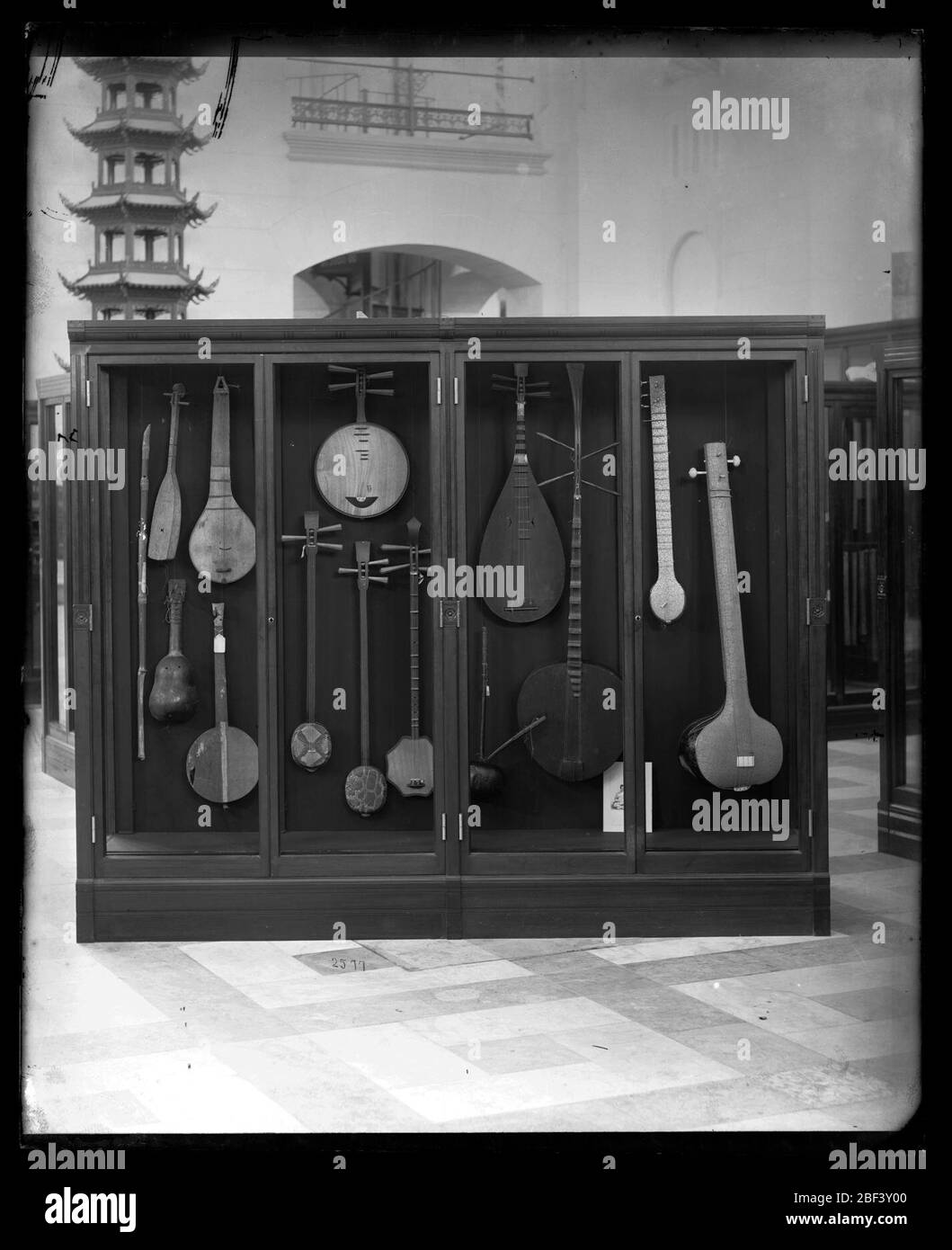 Musical Instruments Exhibit. Exhibit case featuring musical instruments in the United States National Museum, now known as the Arts and Industries Building.Smithsonian Institution Archives, Acc. 11-007, Box 011, Image No. Stock Photo