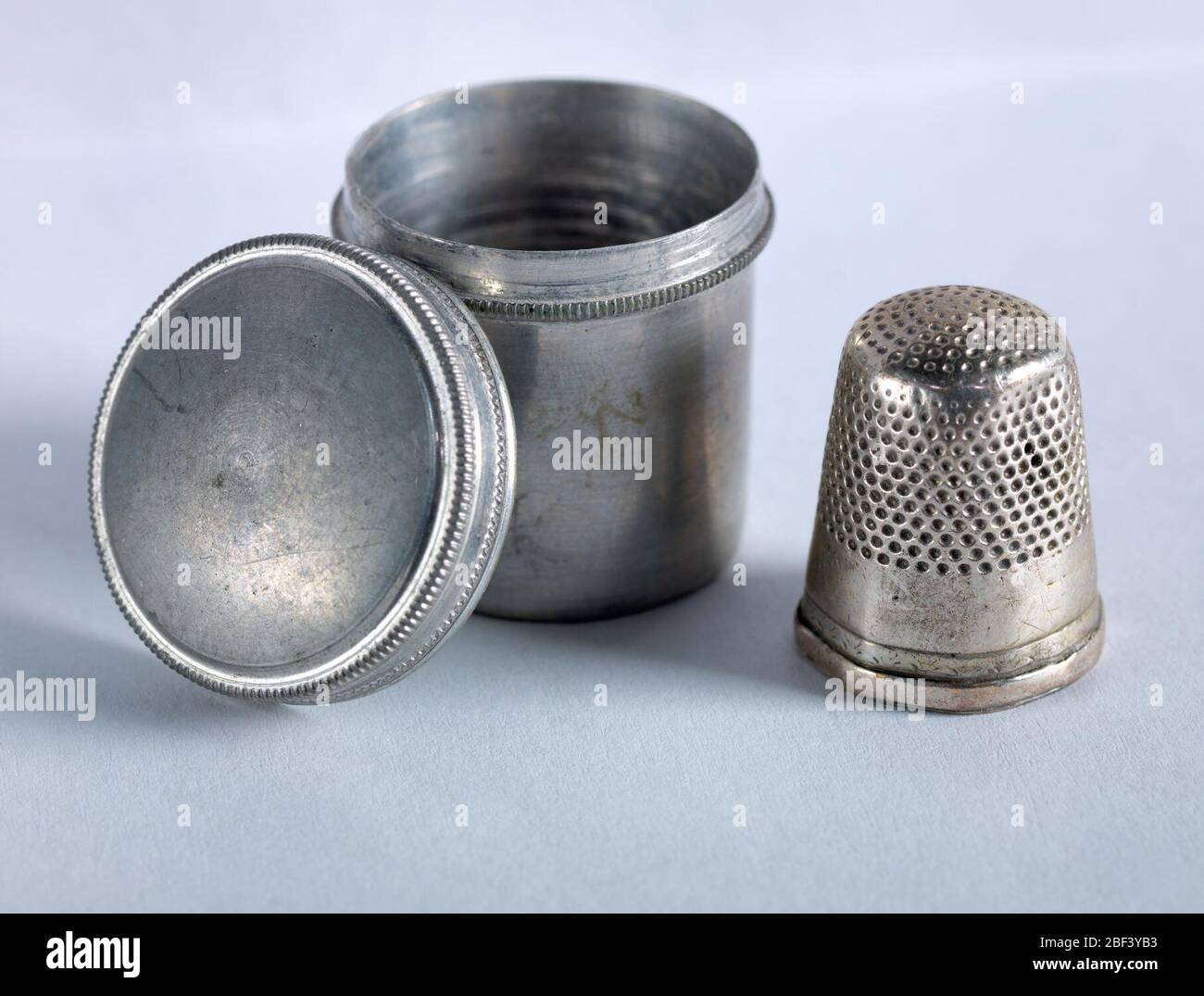 Untitled thimble and case Stock Photo Alamy