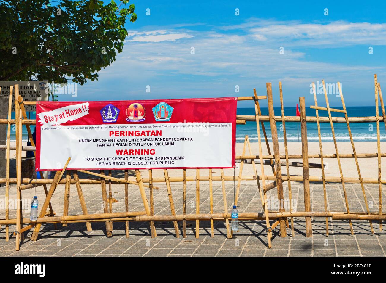 Kuta Bali Indonesia April 16 2020 Warning Banner With Sign Stay At Home On Entrance Gate To Beach Closed To Prevent Spread Of Coronavirus Stock Photo Alamy<script async src=