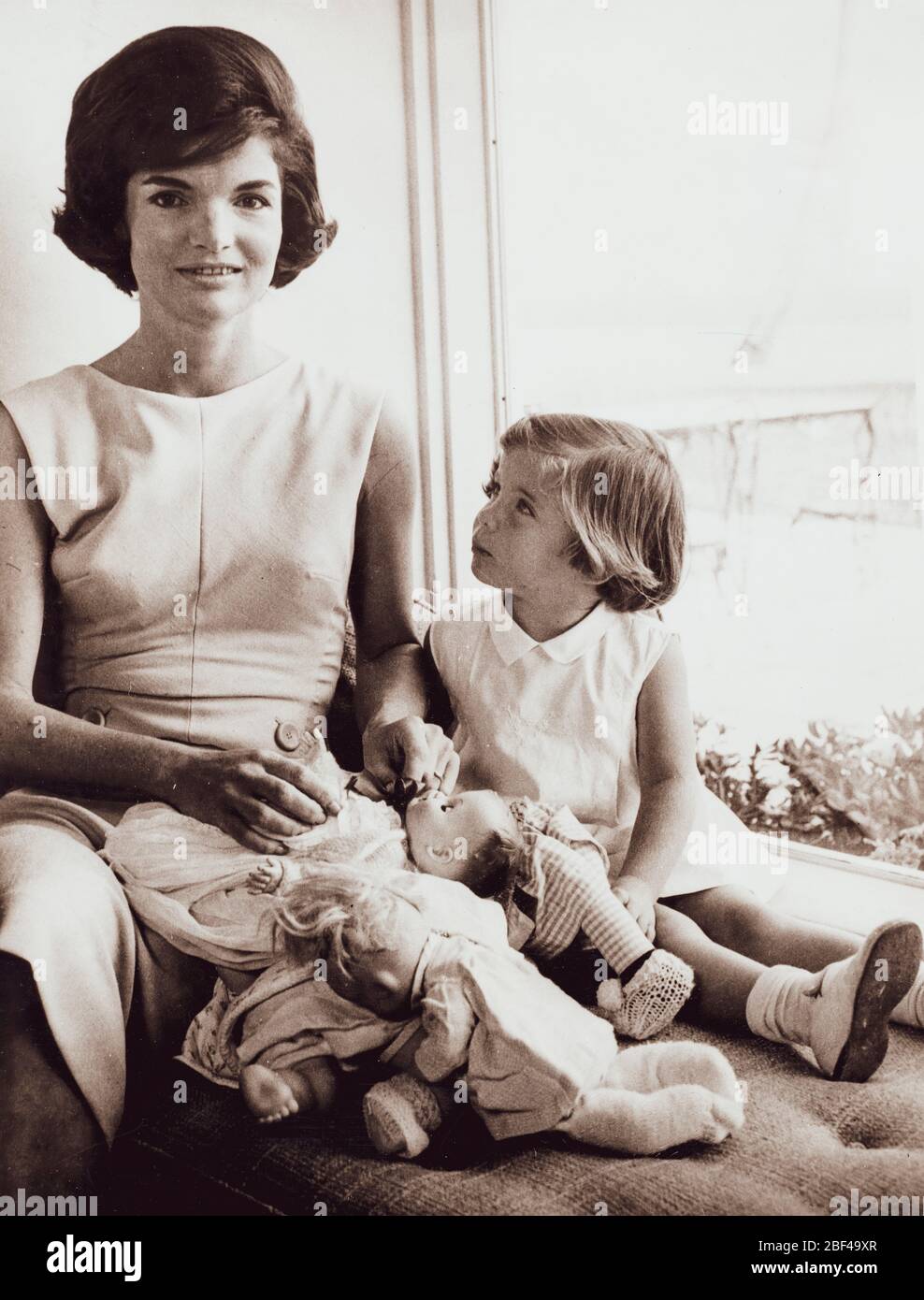 First Lady of the United States JACQUELINE KENNEDY daughter CAROLINE ...