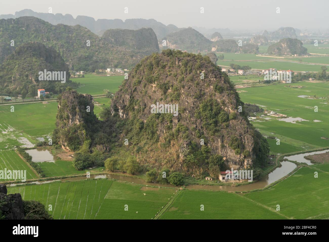 Hang angle hi res stock photography and images Alamy