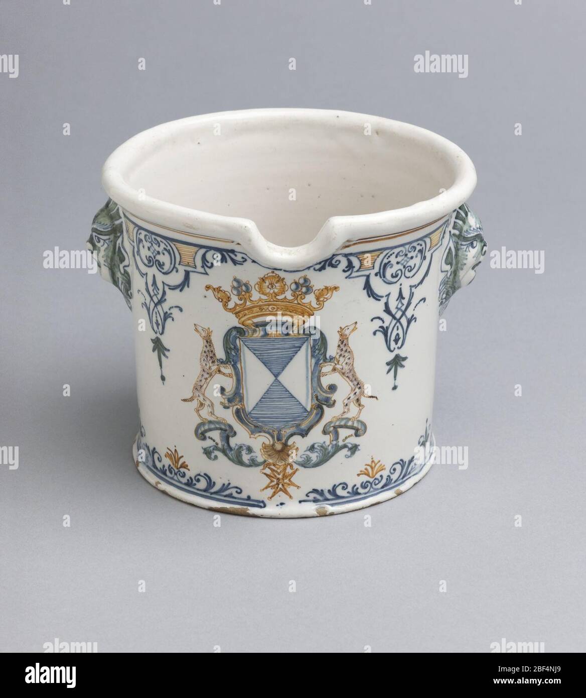 Slightly everted hi-res stock photography and images - Alamy