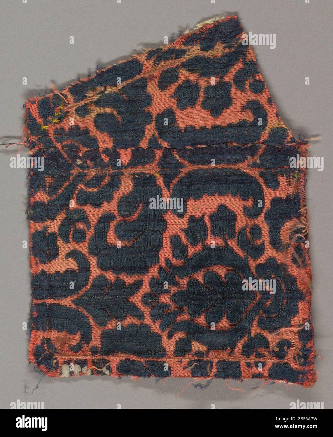 Small conventionalized pattern hi-res stock photography and images - Alamy