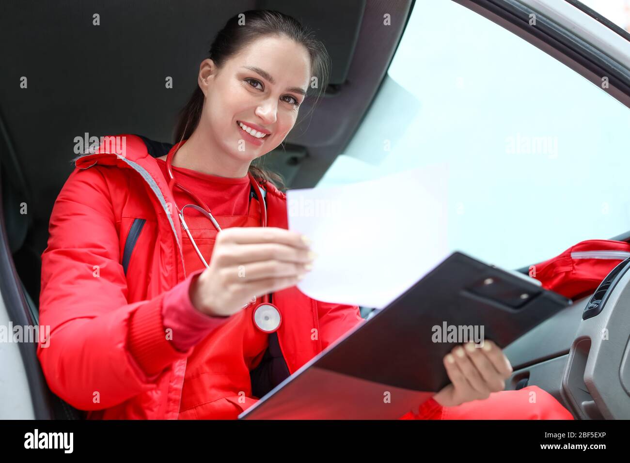 Female in the ambulance service hi-res stock photography and images - Alamy