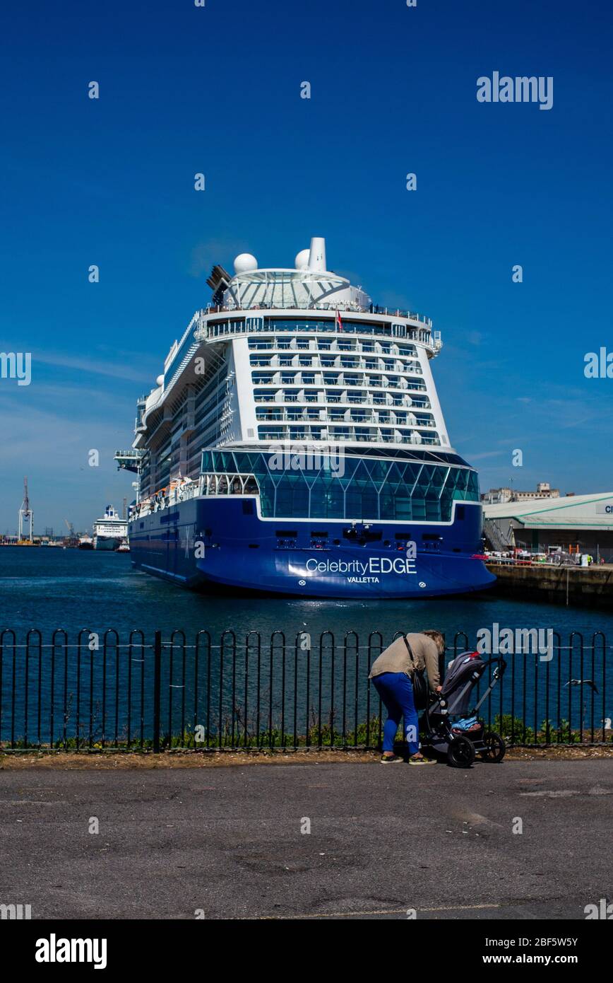 The 129,500 tonnes 'Celebrity Edge, alongside in Southampton.The $1bn ship is awaiting the arrival of its 2900 passengers at the start of its first Eu Stock Photo