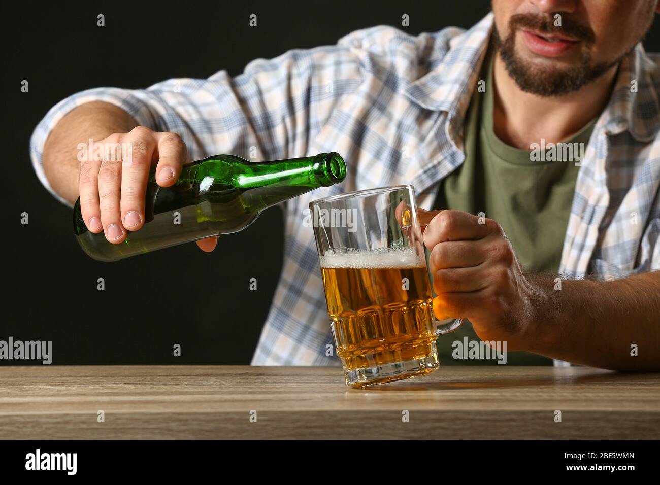 Hangover unhealthy man beer hi-res stock photography and images - Alamy