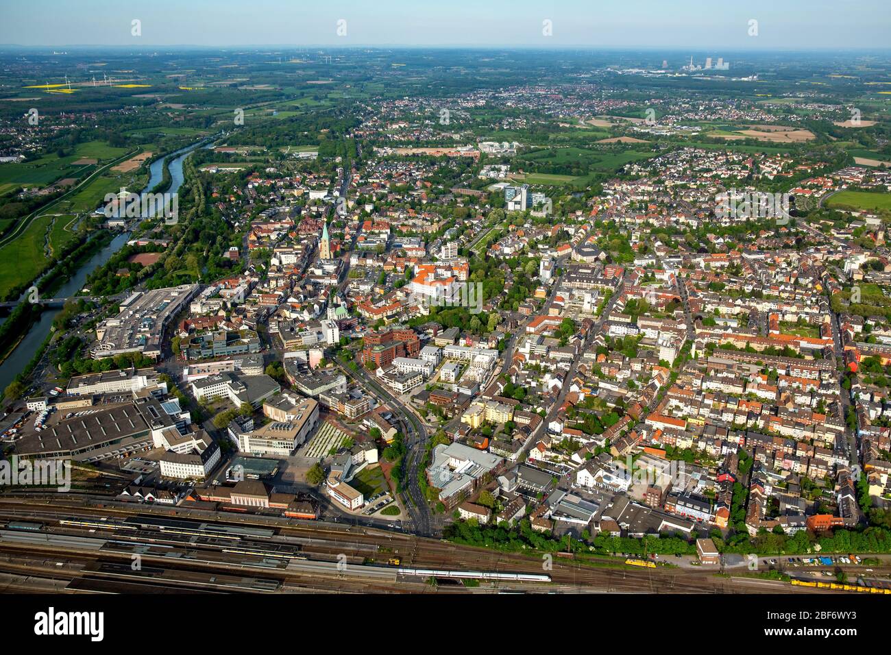 , city centre of Hamm with main station, 09.05.2016, aerial view, Germany, North Rhine-Westphalia, Ruhr Area, Hamm Stock Photo