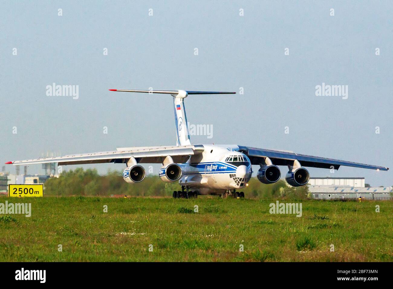 16 april 2020 Maastricht, The Netherlands Airplanes leaving the Airport Iljoesin IL76TD-90 VD cargo vliegtuig Iljoesin IL76TD-90 VD cargo plane Stock Photo