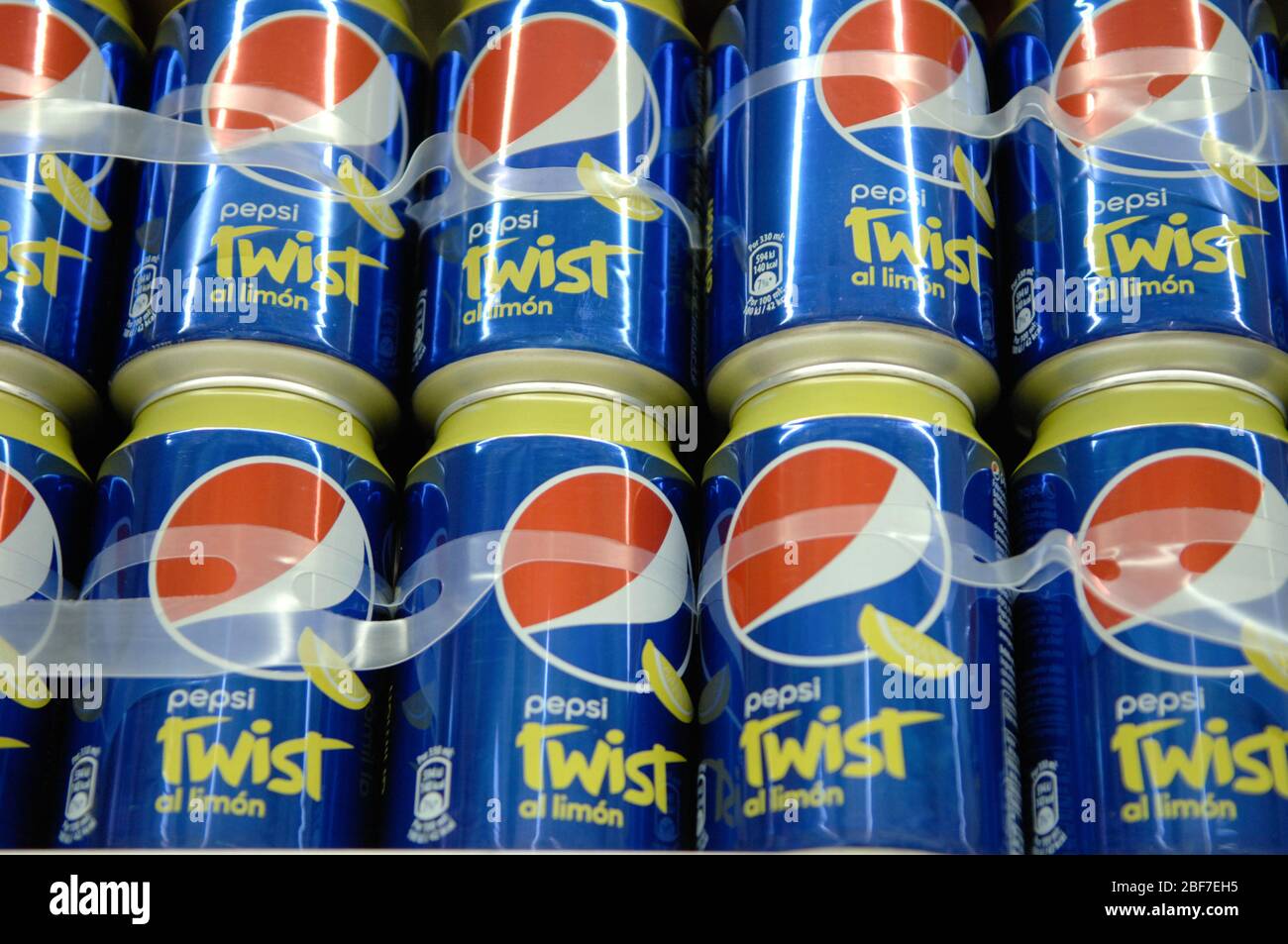 pepsi,twist,lemon,soda Stock Photo - Alamy