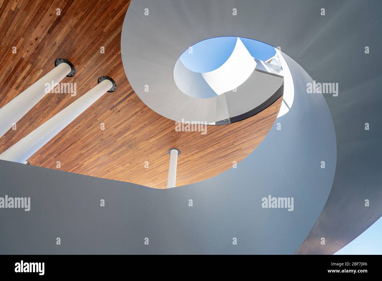Dynamic architecture hi-res stock photography and images - Alamy
