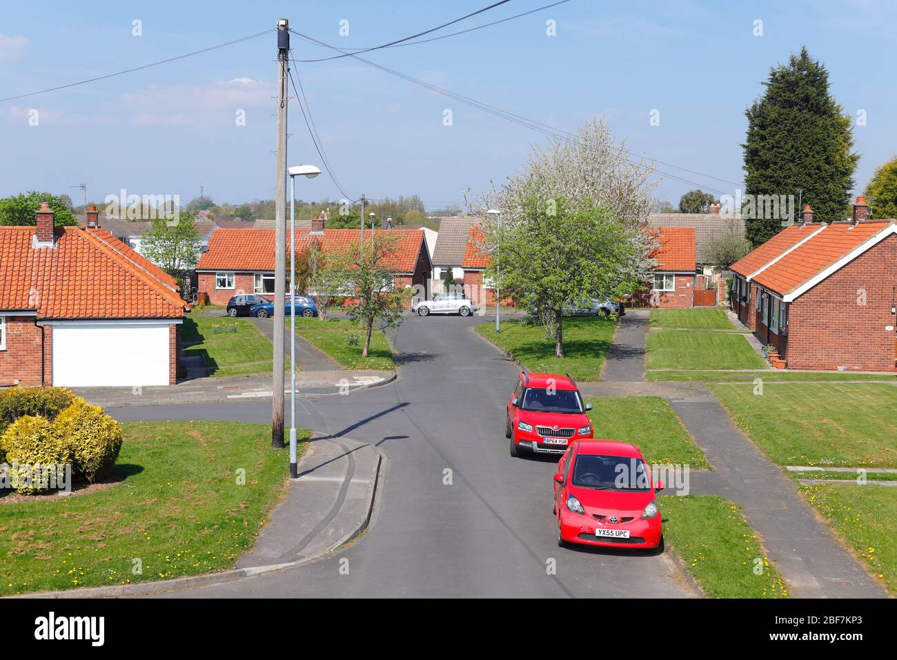 Bungalows in swillington hires stock photography and images Alamy