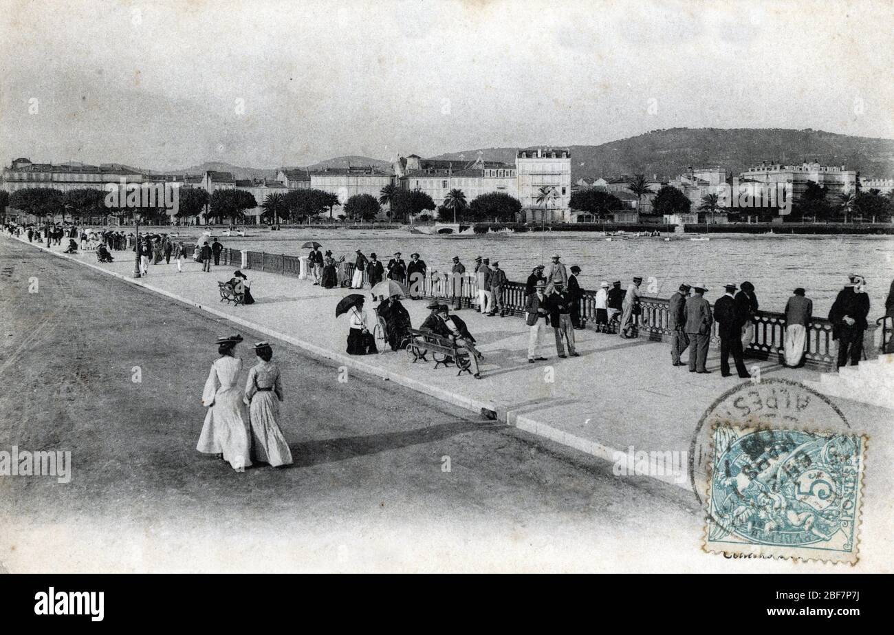 Belle epoque : la nouvelle jetee a Cannes, Alpes-maritimes 1909 Carte postale Collection privee Stock Photo