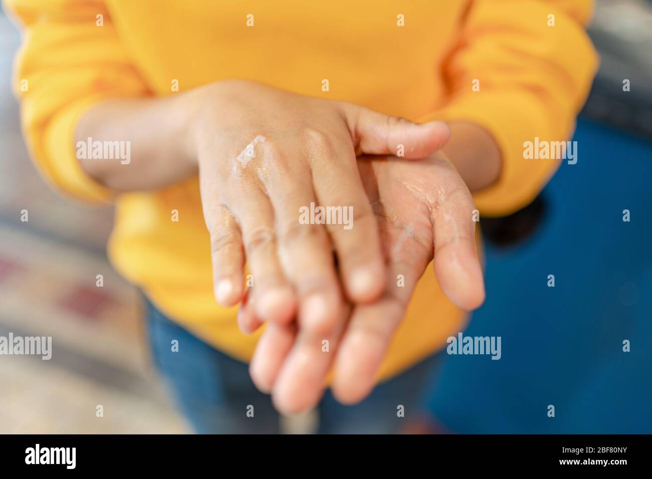 Scrubbing surface hires stock photography and images Alamy