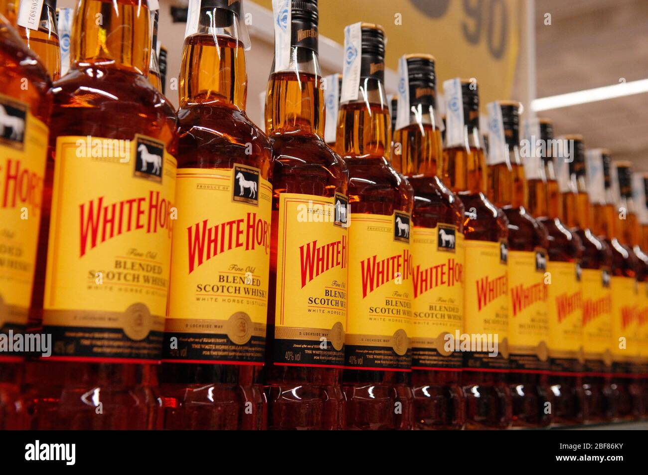white Horse,Scotch Whiskey Stock Photo - Alamy