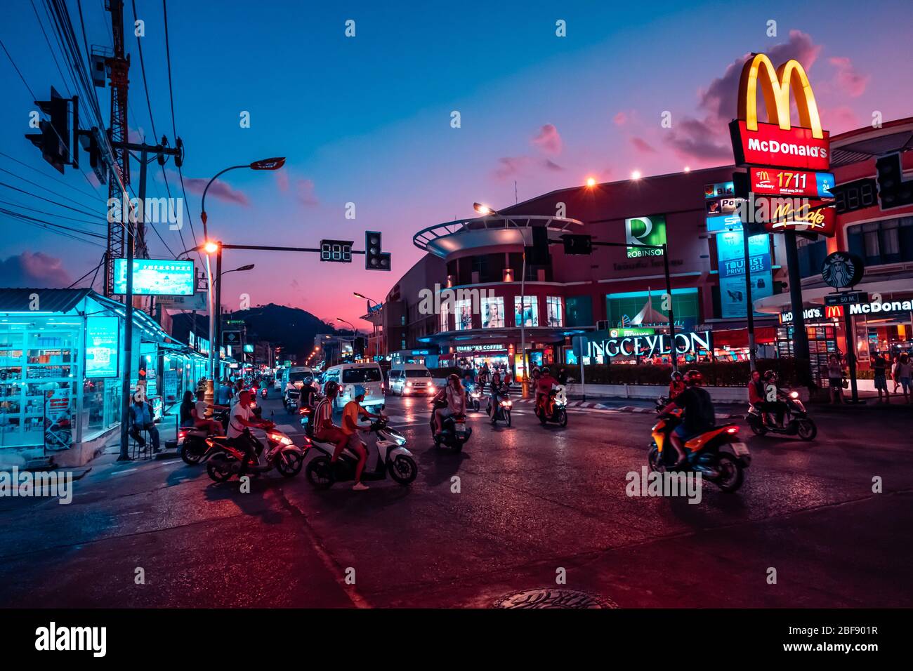 Patong Beach Nightlife - Street Scenes - Bangla Road - Phuket, Thailand 4K  HD - video Dailymotion