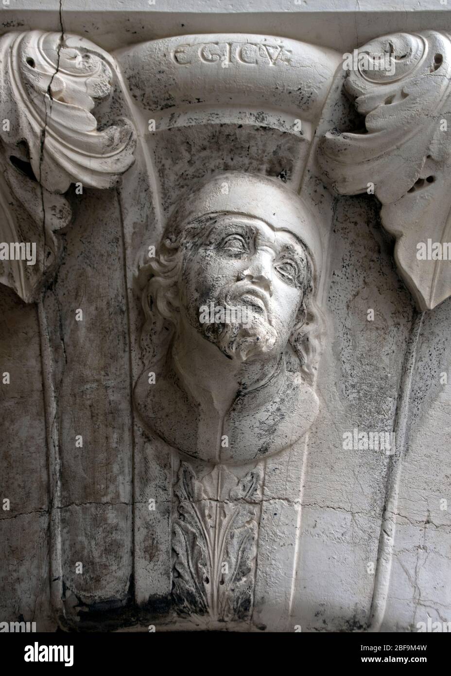 Ancient peoples series. Representative face of the Egyptian people carved  in a marble column of the Doge's Palace in Venice Stock Photo - Alamy