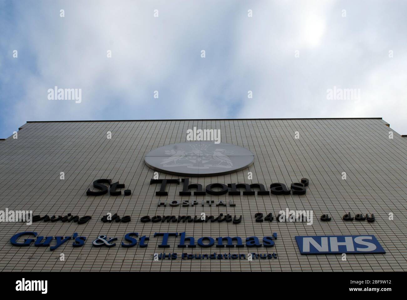 St Thomas' Hospital, London Stock Photo - Alamy