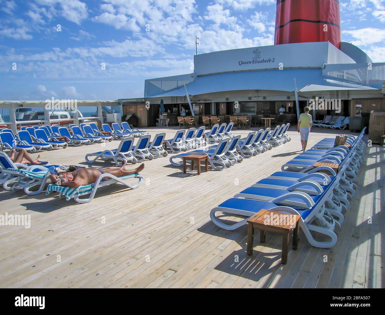 Qe2 cunard qe2 liner hires stock photography and images Alamy