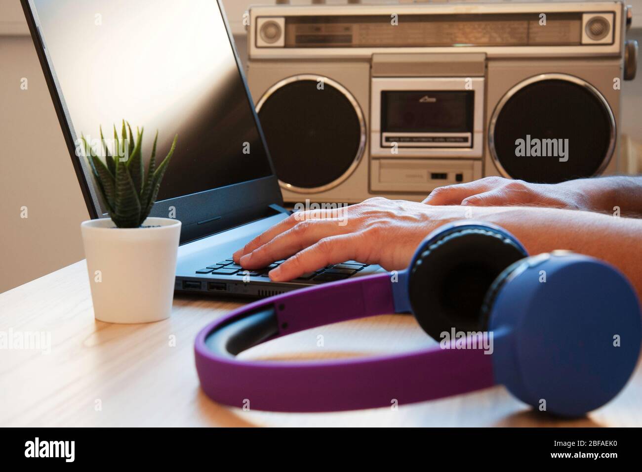 Stereo typing hi-res stock photography and images - Alamy