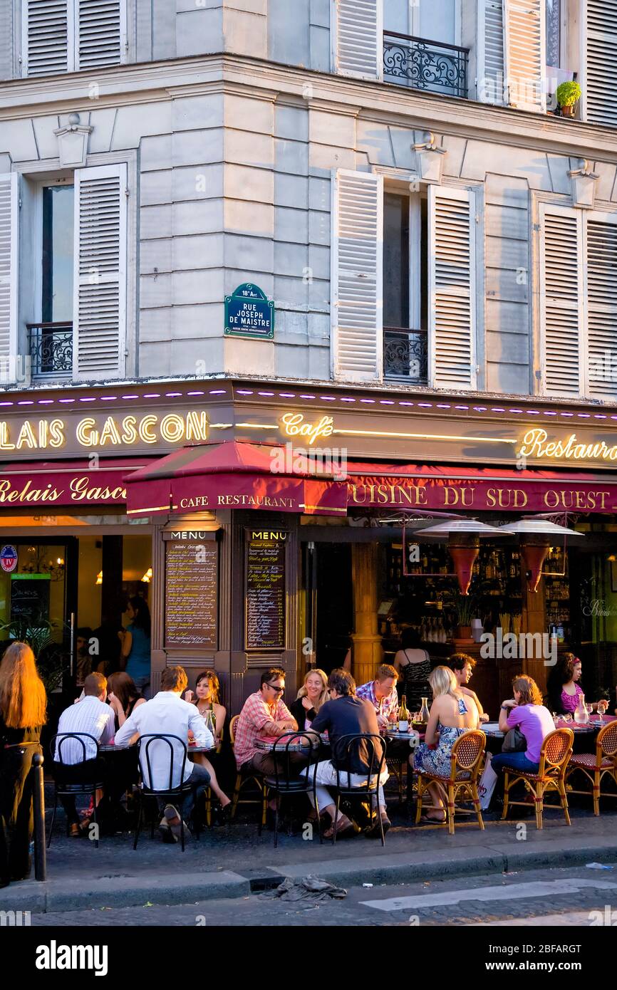 Bar in Montmartre, Paris, France Stock Photo Alamy