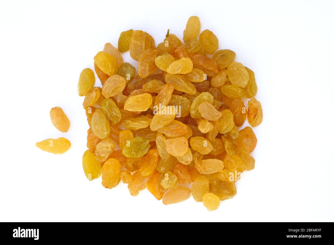 Yellow raisins of medium size from one grape of white grapes. Raisins