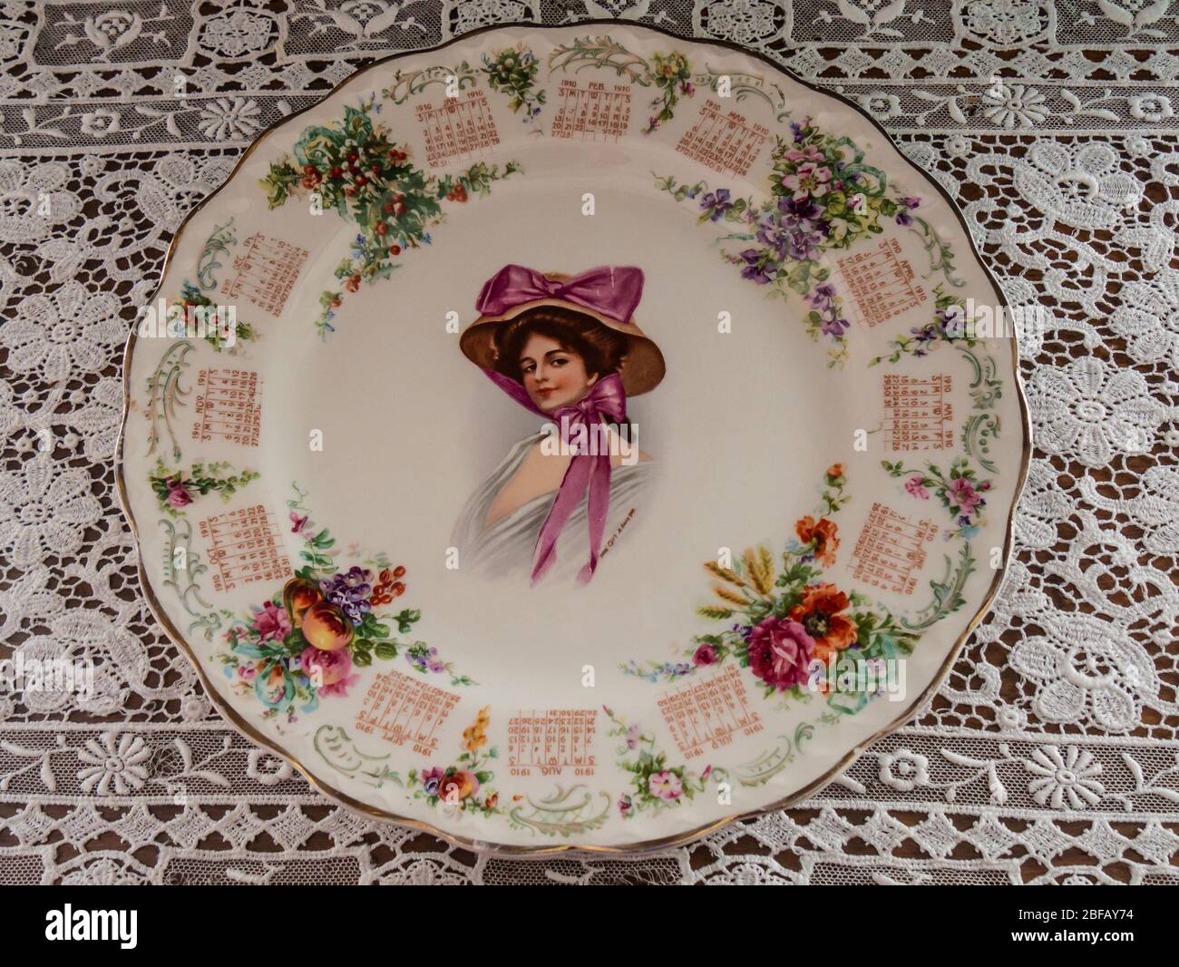 Calendar plate hi-res stock photography and images - Alamy