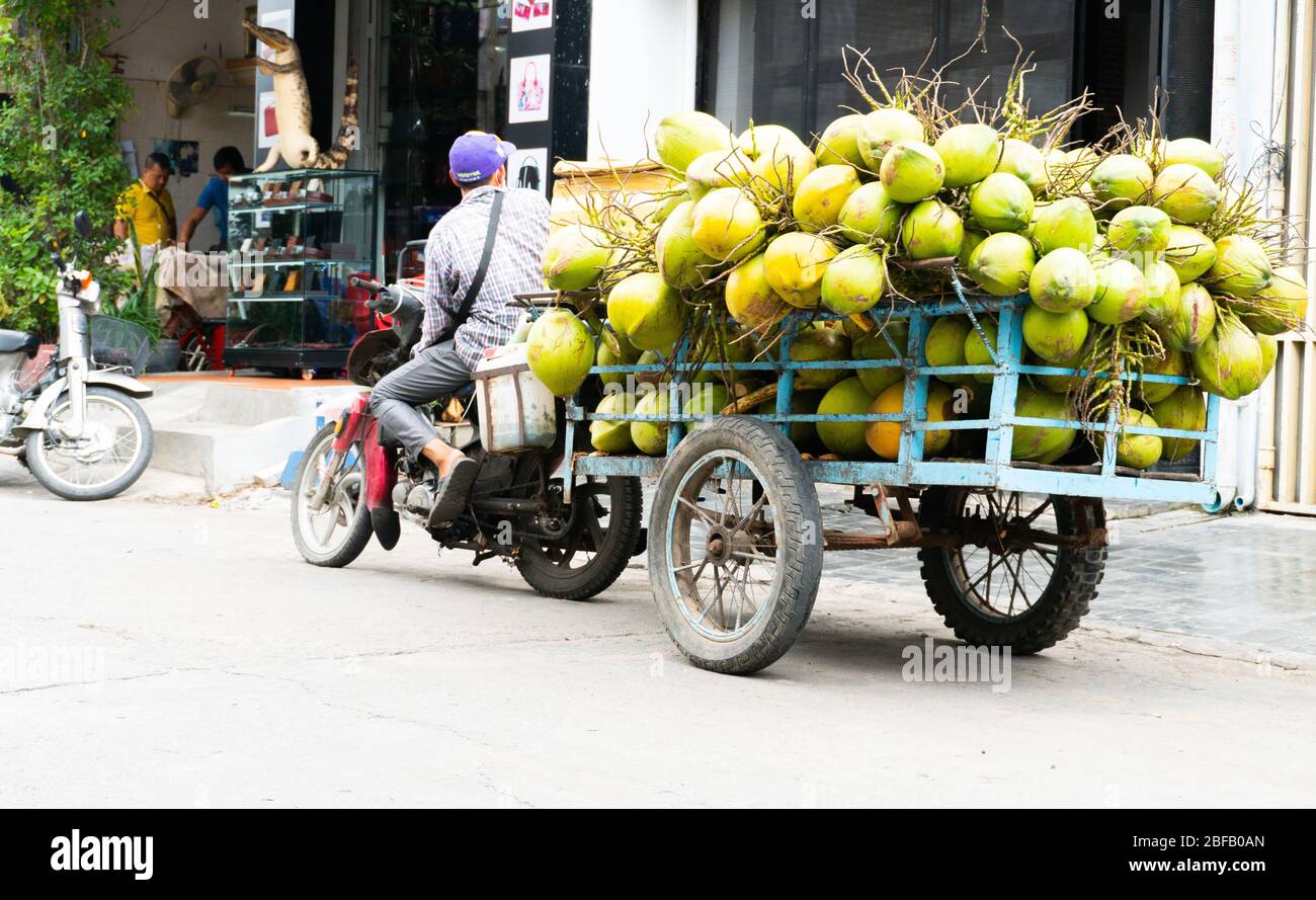 Cambodian fruit hi-res stock photography and images - Alamy