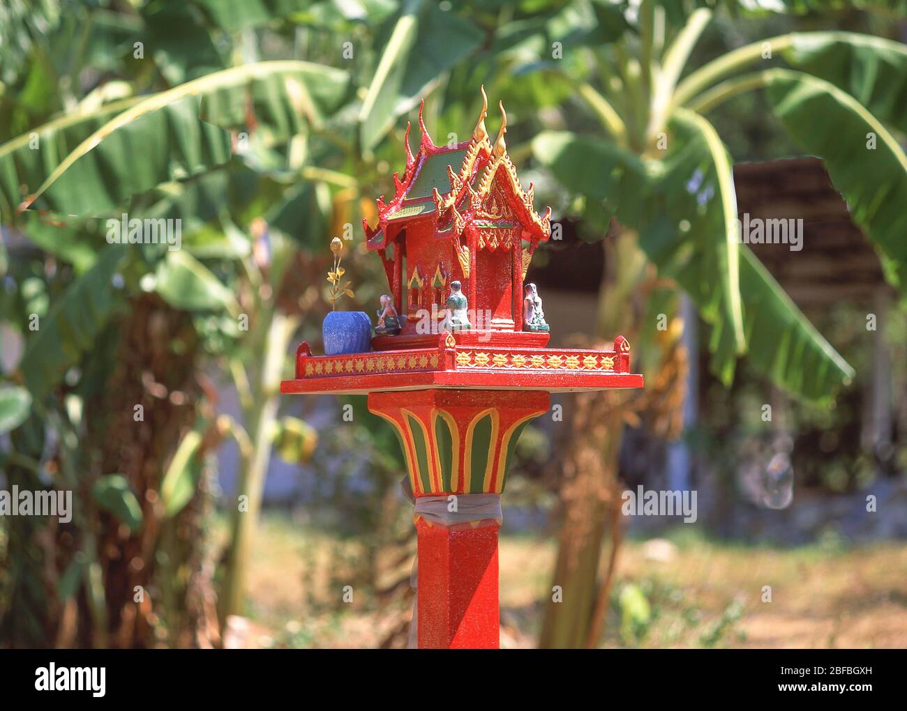 Buddhist spirit house, Koh Phangan, Na Mueang, Koh Samui, Surat Thani Province, Kingdom of Thailand Stock Photo