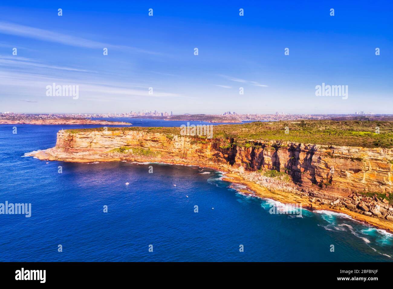 Heads of sydney harbour hi-res stock photography and images - Alamy
